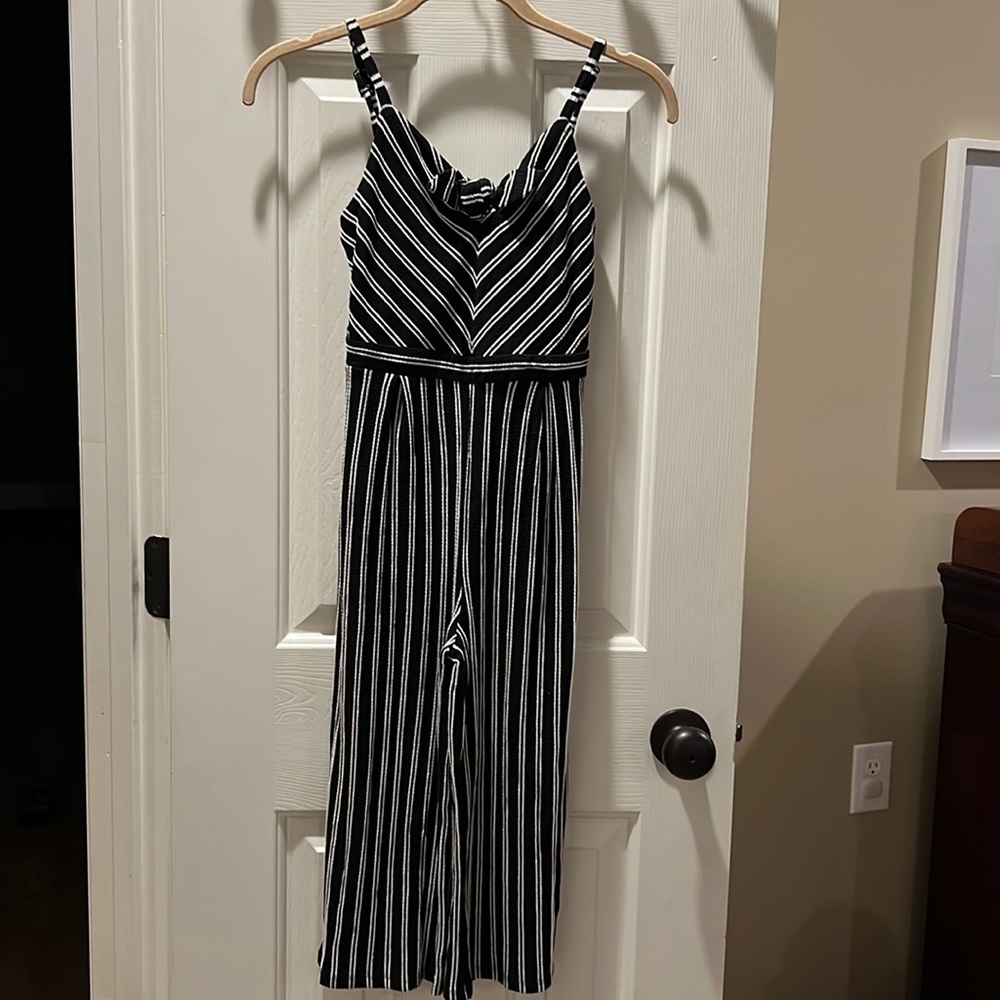 Black and white striped jumpsuit from Cat and Jack. Size 6.